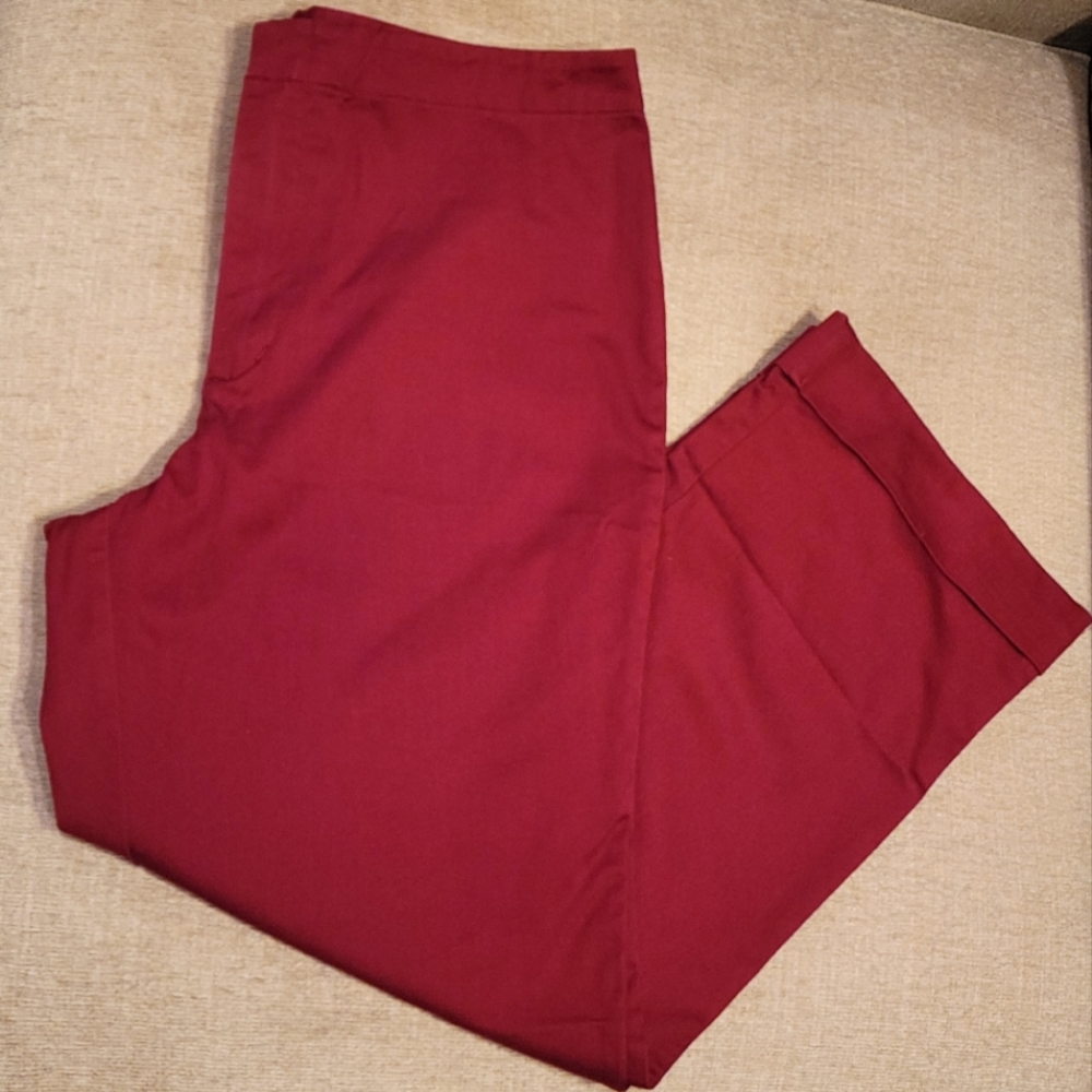 Merona Burgundy Red Sateen Cropped Pants *sz 8* - Picture 9 of 9